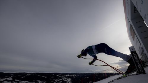 Escono tanti big nella 1^ manche dello slalom mondiale degli uomini, comanda Braekken su Wissting e Uhlir