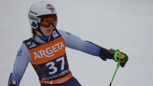 Elisa Platino deraglia nella 2^ manche, è di Doriane Escane il primo gigante di Sestriere