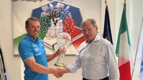 Per la 3^ volta &egrave; azzurra la Nations Cup per tutte le specialit&agrave; dello snowboard: la consegna in FISI del dt Pisoni