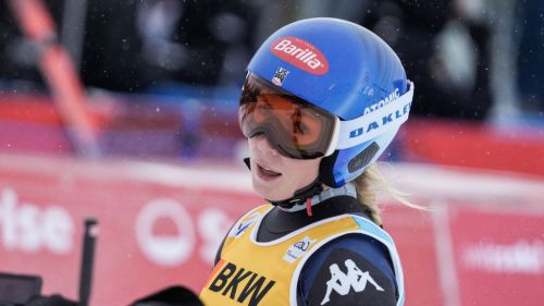 Lisa Grill torna a vincere in Coppa Europa, colpo nel super-g di Sankt Moritz su Grenier. Allemand gran top ten