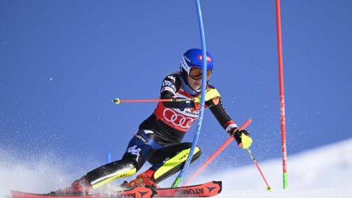 Magica Shiffrin, dica 96 e... coppa di slalom! Mikaela vince subito al rientro, ad Are le battute sono Ljutic e Gisin