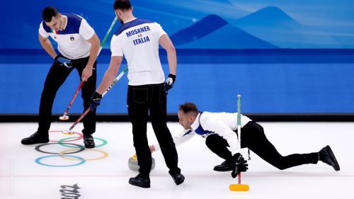 Gli azzurri tremano col Giappone, poi la risoluzione al nono end: il debutto mondiale è ok!