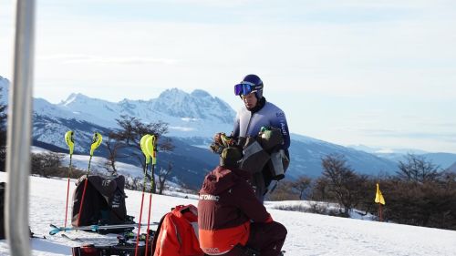 Alex Insam è sempre lì! Gran 5° posto in gara-1 a Wisla dove fa il vuoto Marius Lindvik