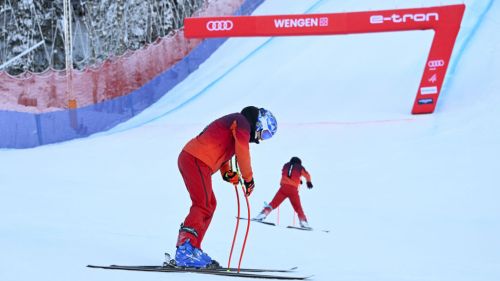Salto con gli sci: Anze Lanisek davanti a tutti nella qualificazione di Wisla, l'Italia fa tre su quattro