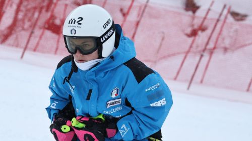 Vicky Bernardi ha scelto Salomon e vuole risalire la china: fuori dalla nazionale, la velocista altoatesina &egrave; gi&agrave; sulla neve