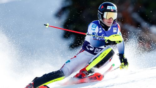 Escono tanti big nella 1^ manche dello slalom mondiale degli uomini, comanda Braekken su Wissting e Uhlir