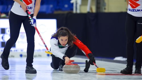 E' argento europeo per l'Italia: le ragazze azzurre se la giocano fino all'ultima stone, vince 6-5 la Svizzera