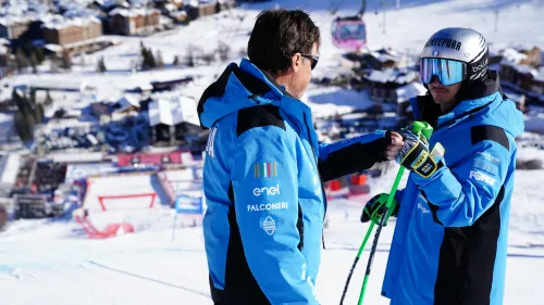 Sulla Chuenisbargli tra neve e nebbia, sabato il gigante di Adelboden con sei azzurri in gara
