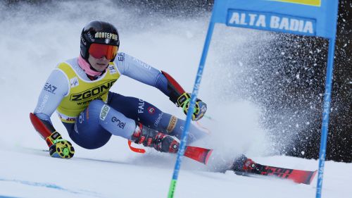 Condizioni difficilissime a Oberhof, cambia il programma: sprint maschile posticipata a venerdì