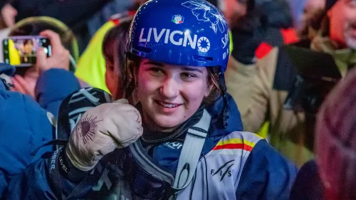 Sotto la neve di Livigno si fa la storia: Flora Tabanelli meraviglioso bronzo nel Big Air, vince Oldham
