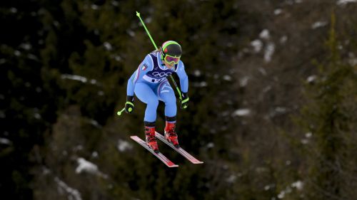 Prova tosta a Cortina dopo la nebbia, &egrave; una Vonn super fino allo Scarpadon. Goggia risponde presente