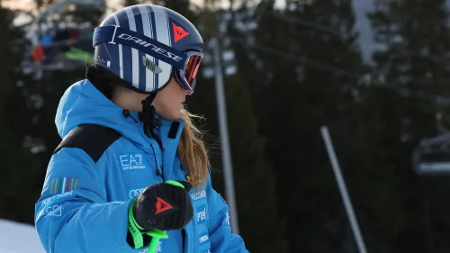 Doppia prova ravvicinata sulla Olympiabakken: alle 10.45 in pista gli uomini, dalle 12.00 le donne per l'ultimo test