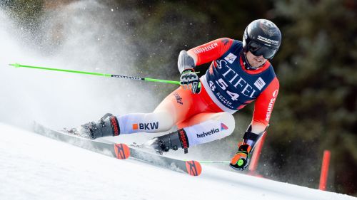 A 27 anni e dopo 34 presenze in CdM, Livio Simonet chiude la carriera: 