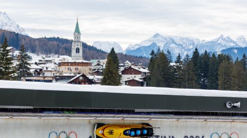 Il trono di Friedrich ora &egrave; tutto di Lochner: fantastico bis olimpico a Cortina. Italia 5^ con rimpianti