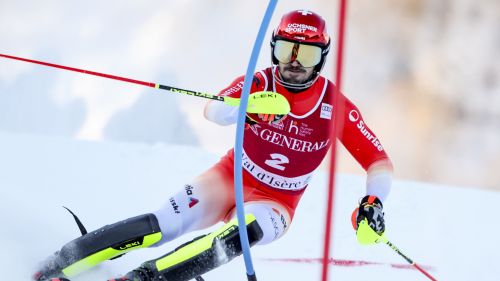 Loic Meillard per il bis, ma i norge lo braccano: Haugan e McGrath incollati all'iridato nella 1^ in Val d'Isère