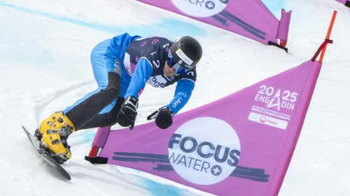 Ancora Stelvio per gli snowboarder azzurri: fino a venerdì sono 12 gli atleti del gruppo CdM in pista