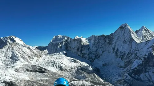 Simone Moro: In Nepal il turismo di montagna non si fermerà. Sul cambiamento climatico vi dico che...