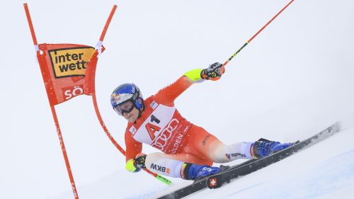 Re Odermatt comanda, Brennsteiner vicino, Braathen out: i verdetti della 1^ manche sul Rettenbach