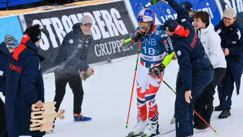 Un altro saluto speciale: Alexis Pinturault vince il gigante dei campionati nazionali a Tignes, lo slalom a Lamure
