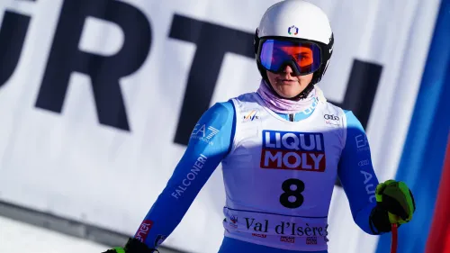 Alle 10.30 parte l'ultima prova sulla Oreiller-Killy: Pirovano prima azzurra con il 6, poi Aicher e Goggia ha l'11