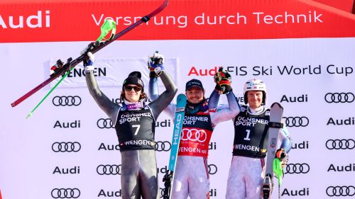 Haugan spegne la festa austriaca a Schladming e si prende la night race di slalom! Vinatzer nei 15, Gross saluta