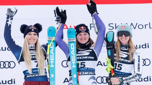 Haugan spegne la festa austriaca a Schladming e si prende la night race di slalom! Vinatzer nei 15, Gross saluta