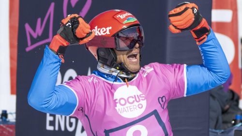 'Swiss-Ski Night', sono Camille Rast e Marco Odermatt gli atleti dell'anno. Che emozione per Hintermann