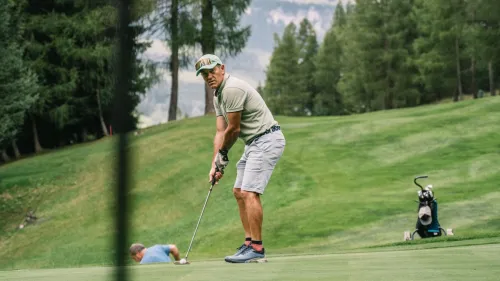 Peter Runggaldier ospite d'onore di una Golf Race tra leggende organizzata dallo Sci Club Druscié
