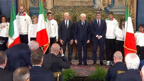 Al Quirinale la consegna del tricolore agli alfieri di Milano Cortina 2026. Brignone: 