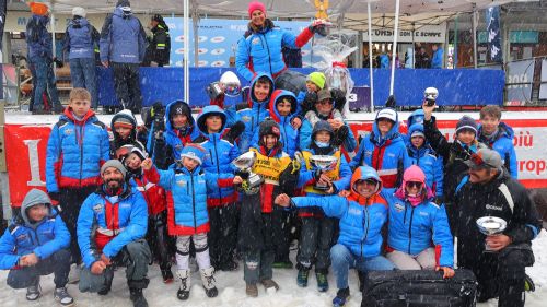 Il cuore dei campioni dello sci: l'Elly Fanchini Day con cimeli da sogno per gli appassionati che potranno aiutare la ricerca