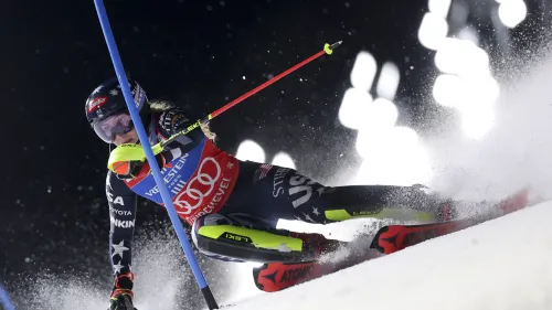 Neve difficile, mille colpi di scena, ma per Shiffrin non c'è problema: dominio totale nella 1^ a Courchevel