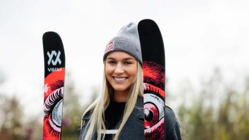 Una stella del freestyle approda in casa Voelkl: ecco la firma dell'estone Kelly Sildaru