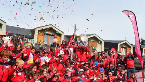 Oltre 2000 giovani sciatori per la 41esima edizione dell'Uovo d'Oro Lauretana: sabato il gigantone a Sestriere