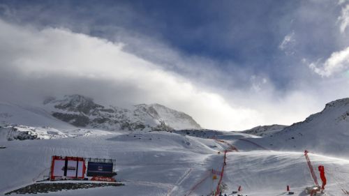 Tutto è partito da Zermatt-Cervinia, in totale 20 cancellazioni e 15 gare saltate: la CdM 2023/24 verrà ricordata per...