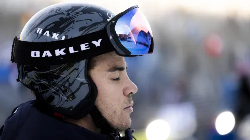 Nell'Italia del gigante che festeggia con Vinatzer c'è uno stoico Zingerle: Hannes ha corso domenica con un polso rotto