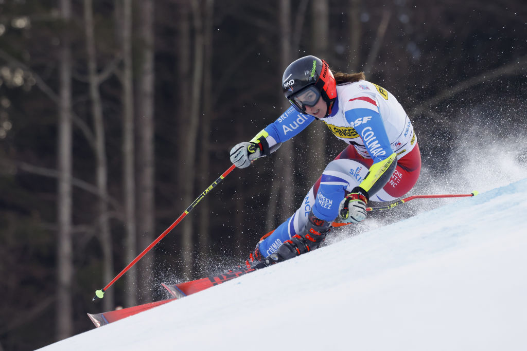 Elisa Platino deraglia nella 2^ manche, è della giovanissima Stefanie Grob il primo gigante di Sestriere