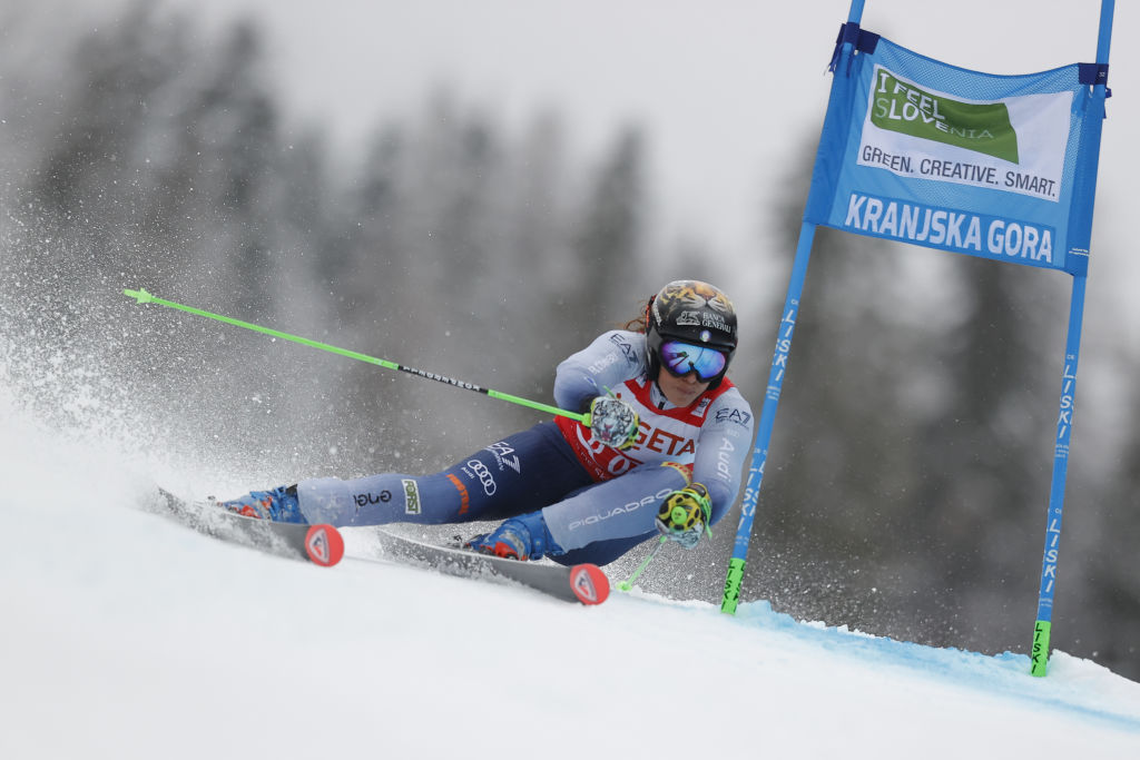 Condizioni pessime a Kranjska Gora, Brignone si salva col n° 1 ed è incollata a Vlhova dopo la manche d'apertura