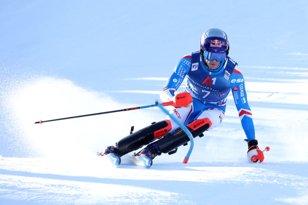 Noel comanda nella 'sua' Chamonix, Sala sbaglia nel finale ma è ancora in lotta