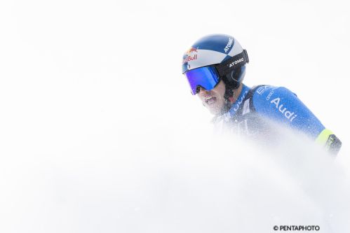 Vinatzer convinto: Un po' rotondo in alto, ci siamo. De Aliprandini in lacrime, ma che reazione. Bravo Borsotti