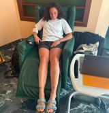 Brignone dimessa dalla clinica La Madonnina, le prime parole di Fede: "Sono molto contenta, ora qualche giorno di stampelle"