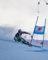 Hirscher dovrebbe partire con il n° 34, tanti tifosi olandesi presenti a Soelden mentre in casa Van Deer...