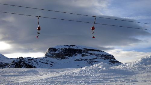 Piemonte, dal Torinese all'Ossola: dove una famiglia di quattro persone spende meno di 100 euro per lo skipass in alta stagione