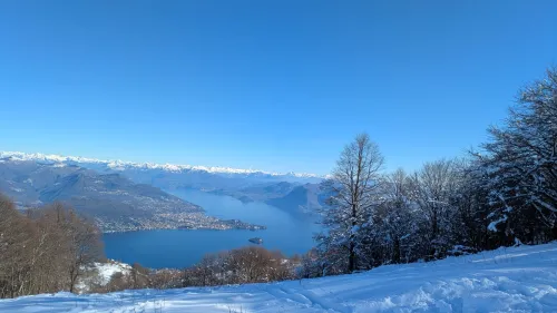 Domenica 1 febbraio alla scoperta del Mottarone tra neve abbondante e panorami da cartolina, guarda il reportage di NEVEITALIA 