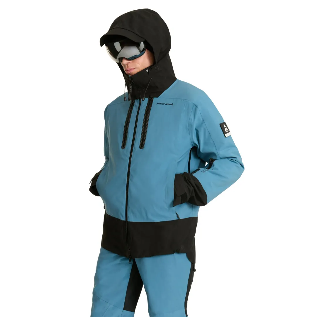 La QUANTUM Ski Jacket di Fischer ottiene l’ISPO Award 2025 nella categoria “Product Innovation”.