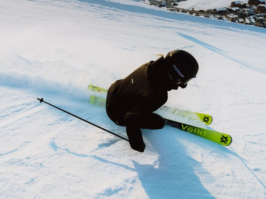 Völkl Racetiger SL. La versione 2026 punta su stabilità e maneggevolezza nelle curve veloci