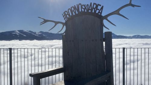Una giornata di fine febbraio tra Borno e il Monte Altissimo. Scopri il vivace comprensorio camuno nel reportage di NEVEITALIA.