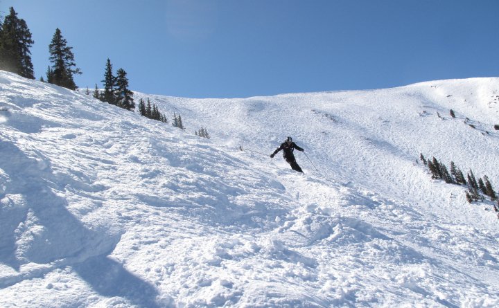 pista in neve fresca e in solitaria o quasi