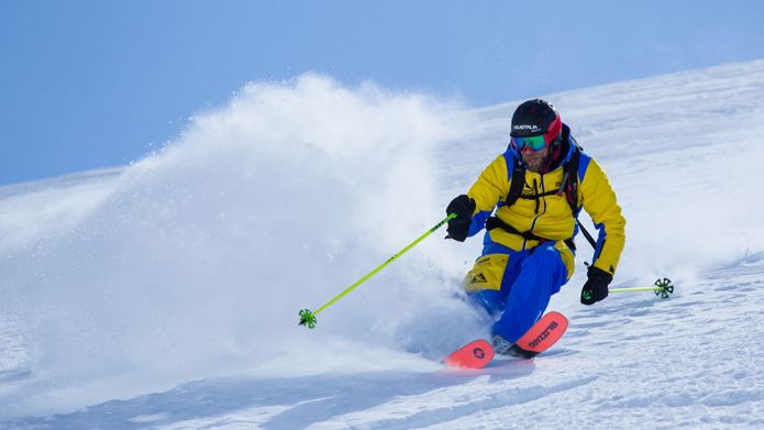 Alex Penengo al test di Blizzard Rustler 9 (2019)