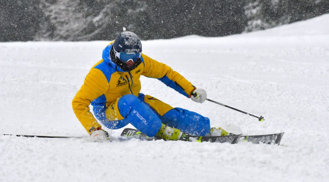 Alex Favaro al test di Head V-Shape V8 (2020)