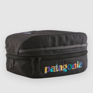 Prezzi Patagonia black hole cube 6l backpack unity text /  ink black